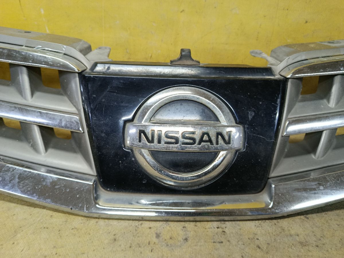 Решетка радиатора 62310-1JZ0A\5A на Nissan Tiida C11 Фото 5