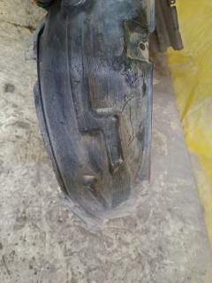 Подкрылок 72311-59J00 на Suzuki Aerio Wagon RB21S M15A Фото 3