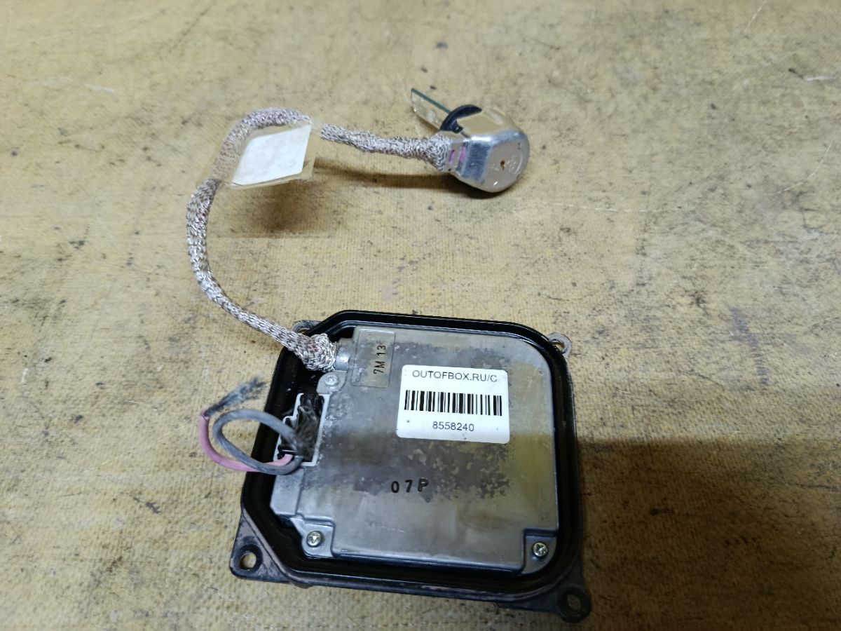 Блок розжига ксенона 85967-51051 на Toyota Camry ACV40 Фото 5