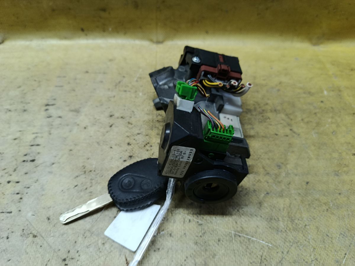 Замок зажигания на Honda Fit GD1 Фото 4