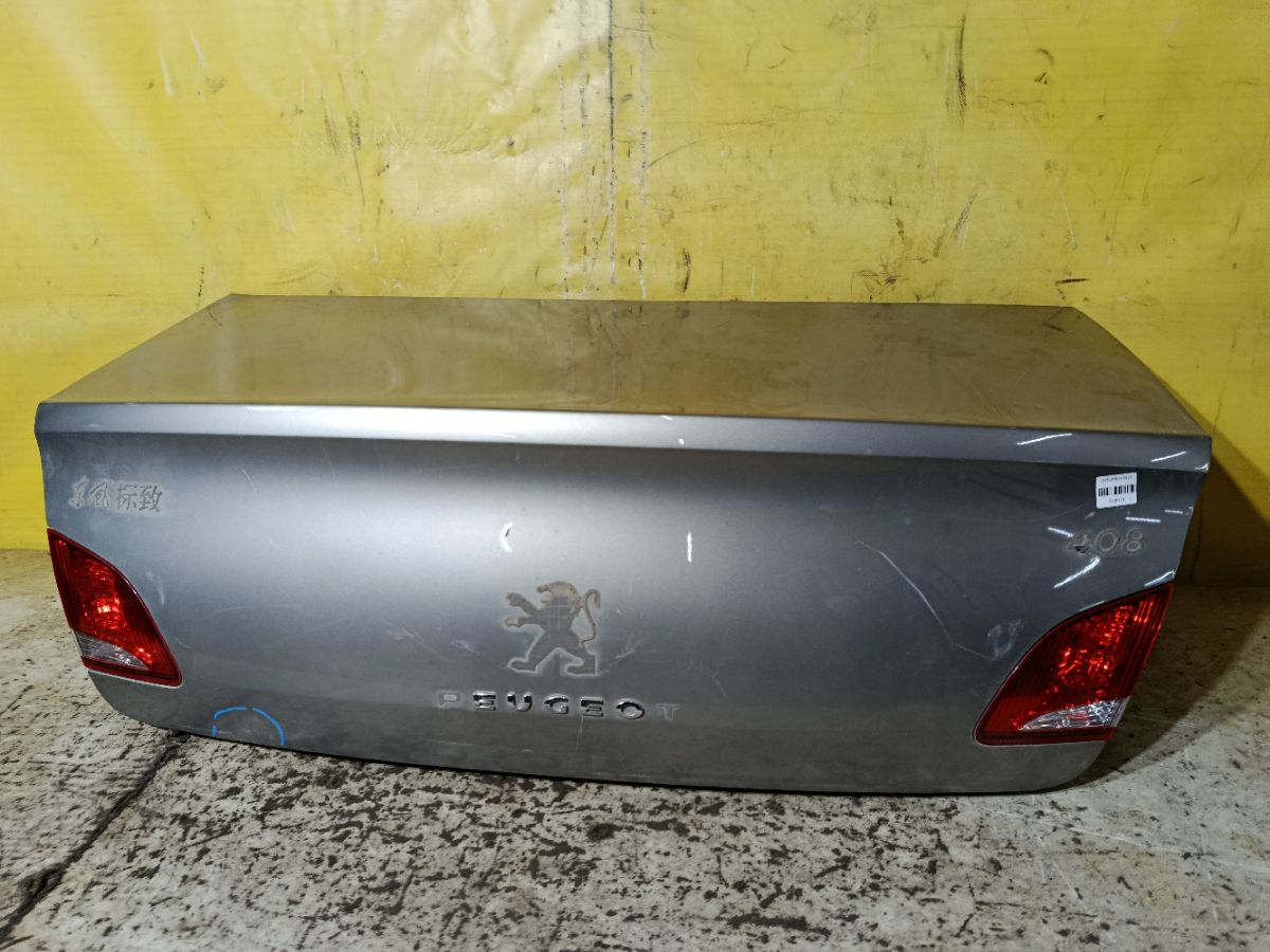 Крышка багажника на Peugeot 408 Фото 2