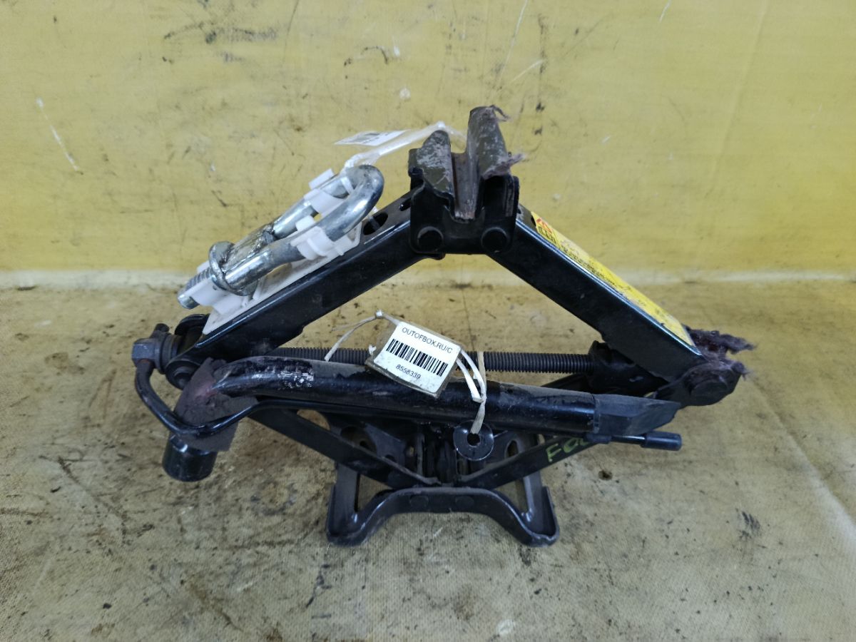 Домкрат 5M51-17080-AB на Ford Focus 2 Фото 2