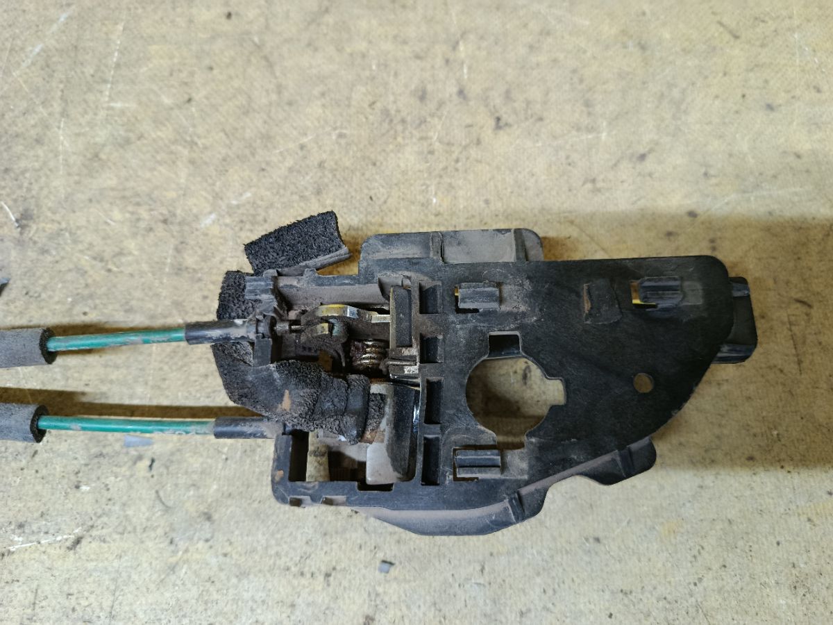 Замок двери 81410-2Z500 на Hyundai Ix35 LM Фото 4