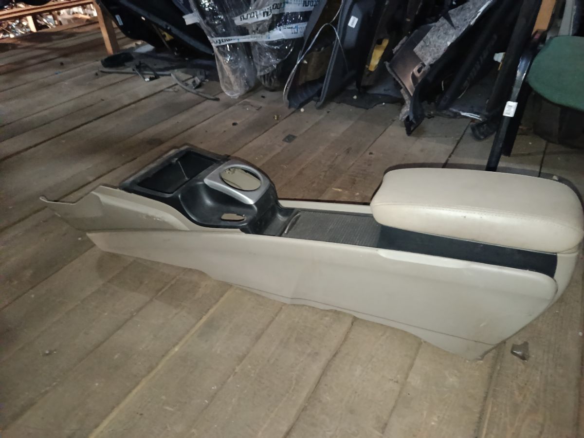 Подлокотник на Honda Civic FD1 Фото 15