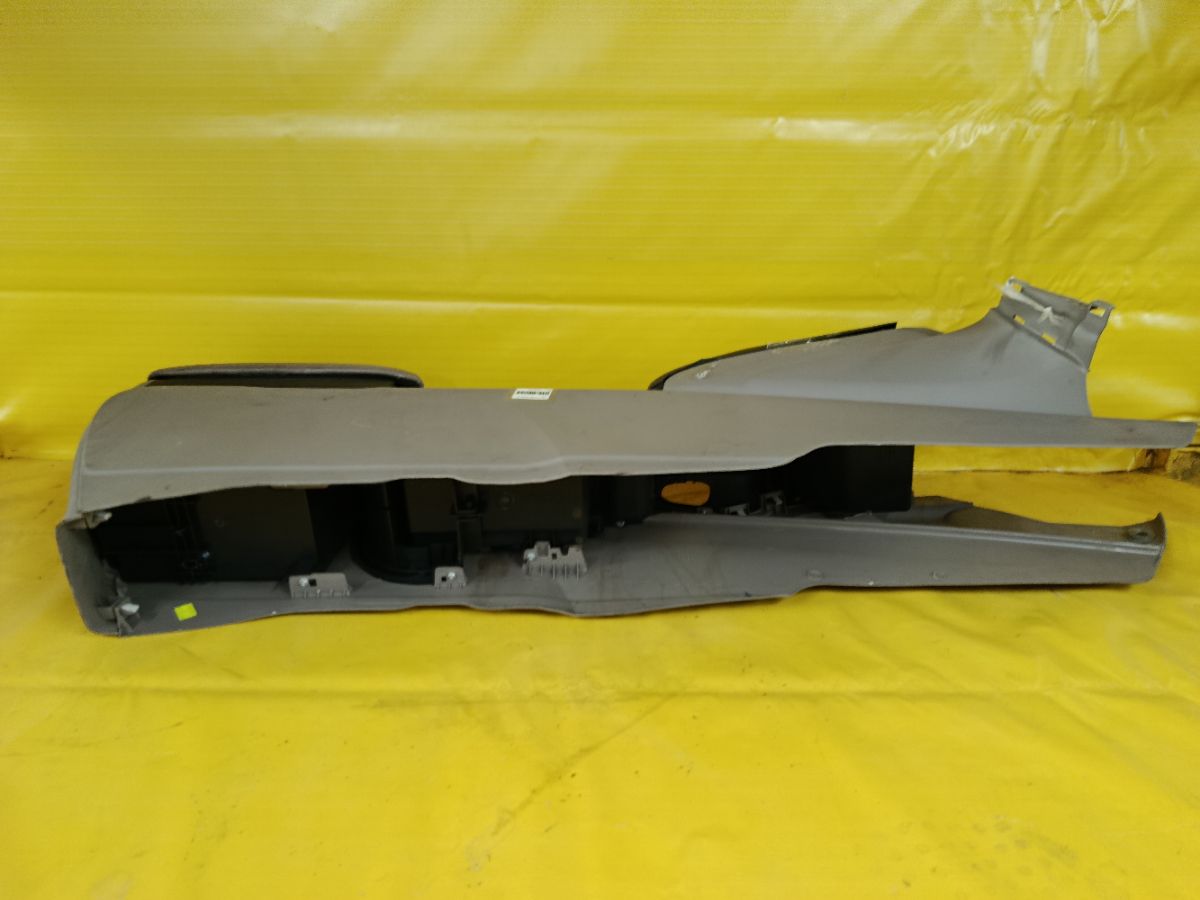 Подлокотник на Honda Civic FD1 Фото 10