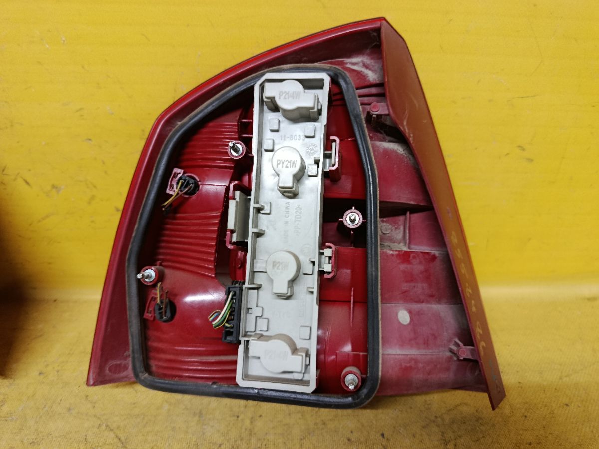 Стоп 1ZD945095, 1ZD945111, 1ZD945096, 1ZD945112 на Skoda Octavia A5 1Z Фото 6