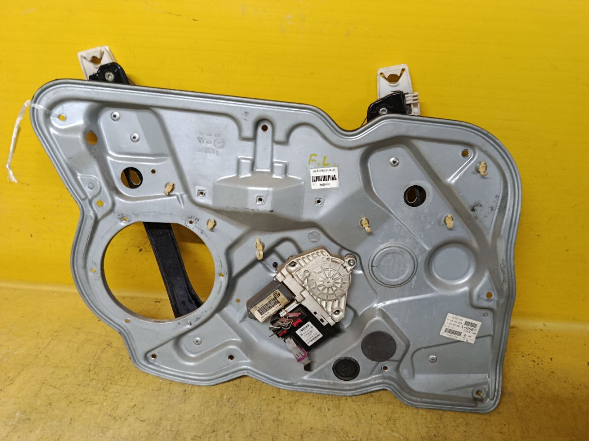 Стеклоподъемный механизм 1K0955557A, 1K0959793J, L1Z837655 на Skoda Octavia A5 1Z Фото 1