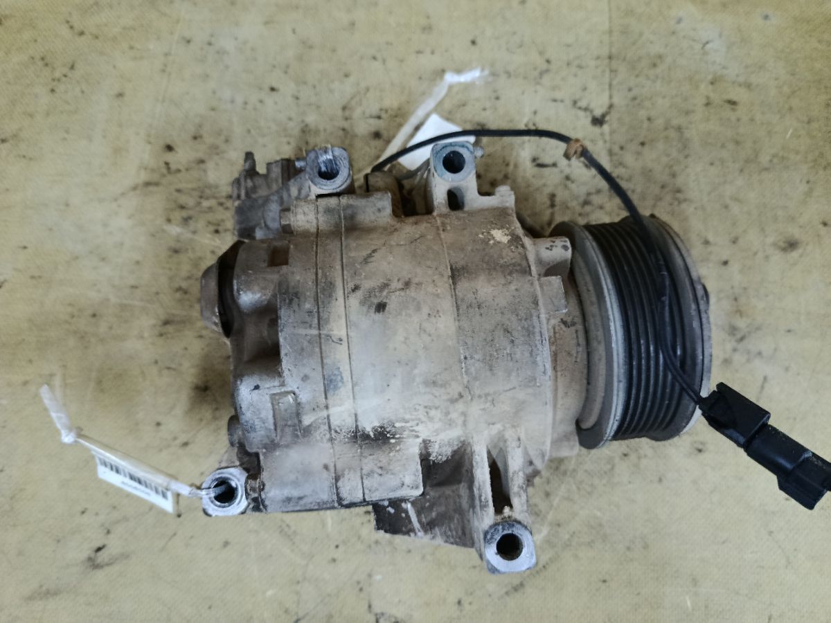 Компрессор кондиционера на Honda Civic FD1 R18A1 Фото 5