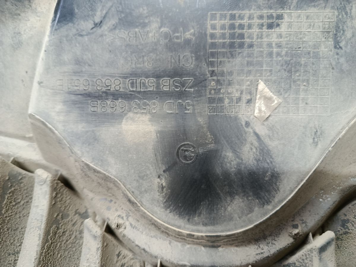 Решетка радиатора 5JD853668B, 5J0853123, 5J0853124 на Skoda Fabia 5J Фото 5