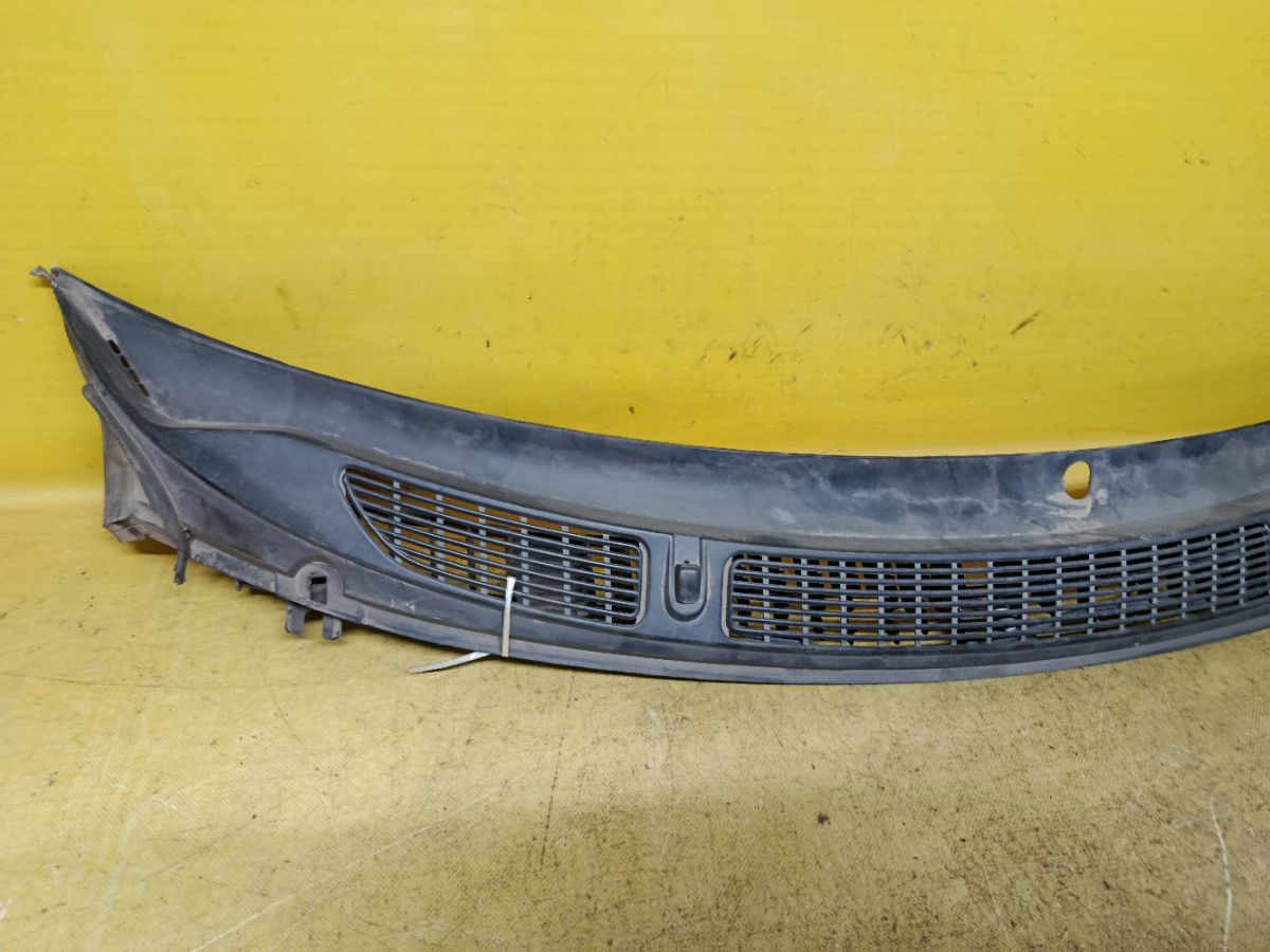 Решетка под лобовое стекло 5J0819407A, 5J1819415D на Skoda Fabia 5J Фото 3