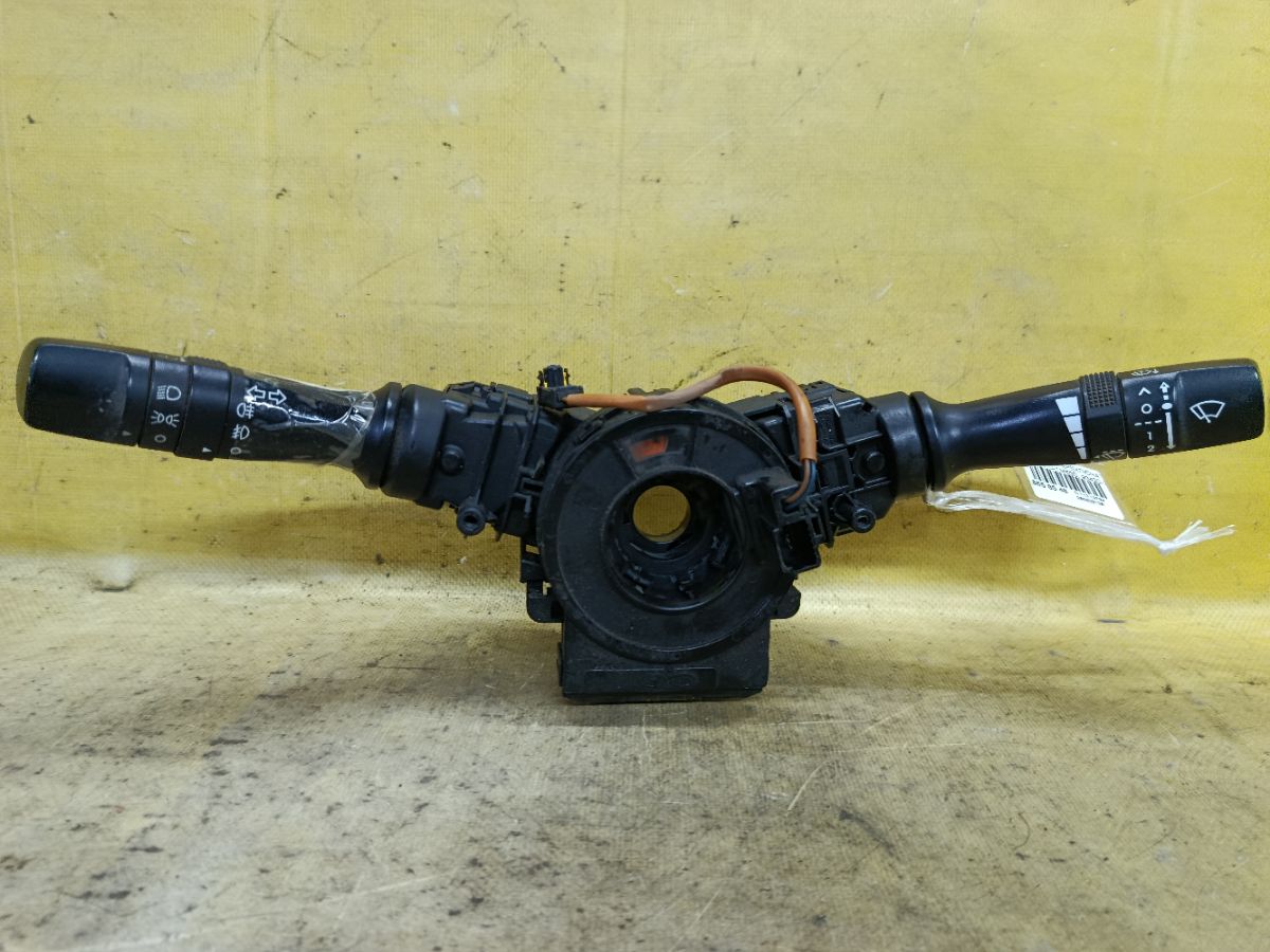 Переключатель поворотов 93410-1M530, 93420-2M010 на Kia Cerato TD Фото 1