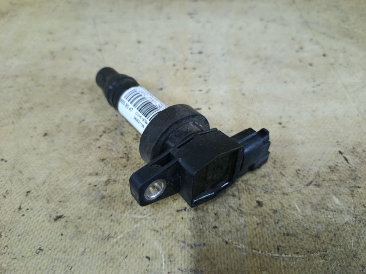 Катушка зажигания 27301-2B010 на Kia Cerato TD G4FC Фото 1
