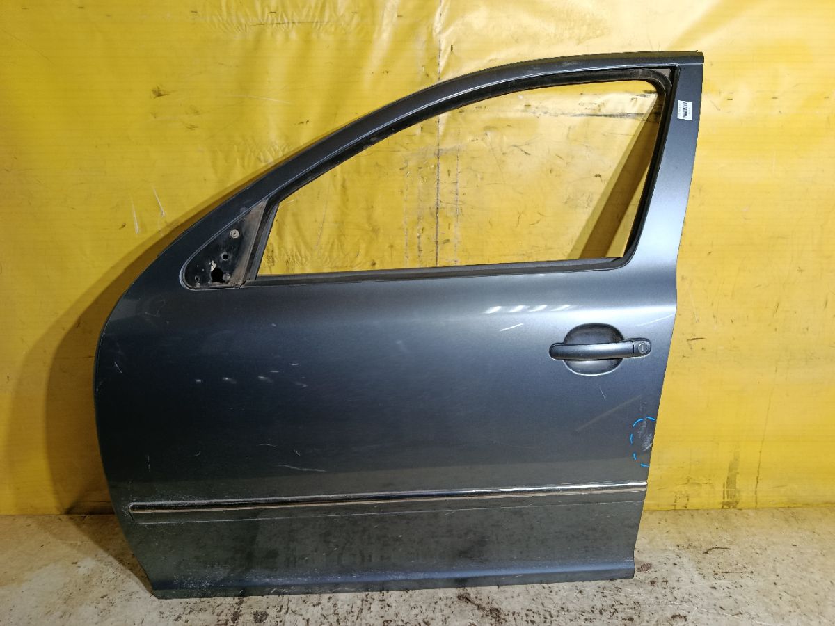 Дверь боковая на Skoda Octavia 1Z Фото 1