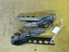 Крепление капота на Skoda Octavia A5 1Z 1ZD823302  1ZD823301