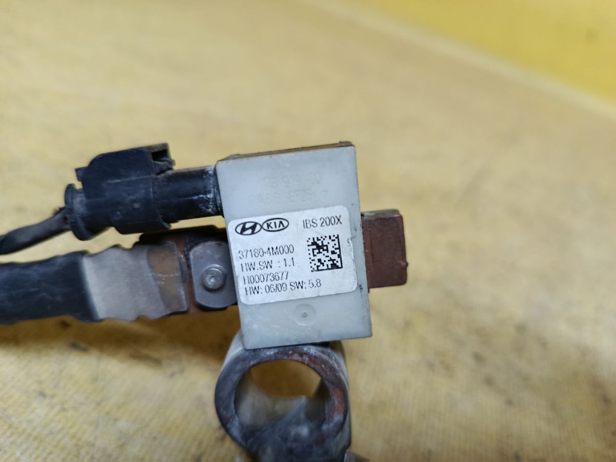 Клемма 37180-4M000 на Kia Optima TF Фото 3