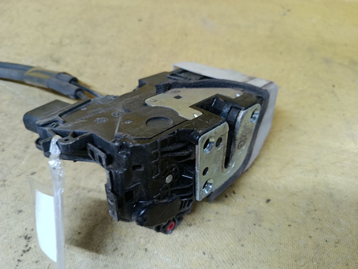Замок двери на Kia Optima TF Фото 4