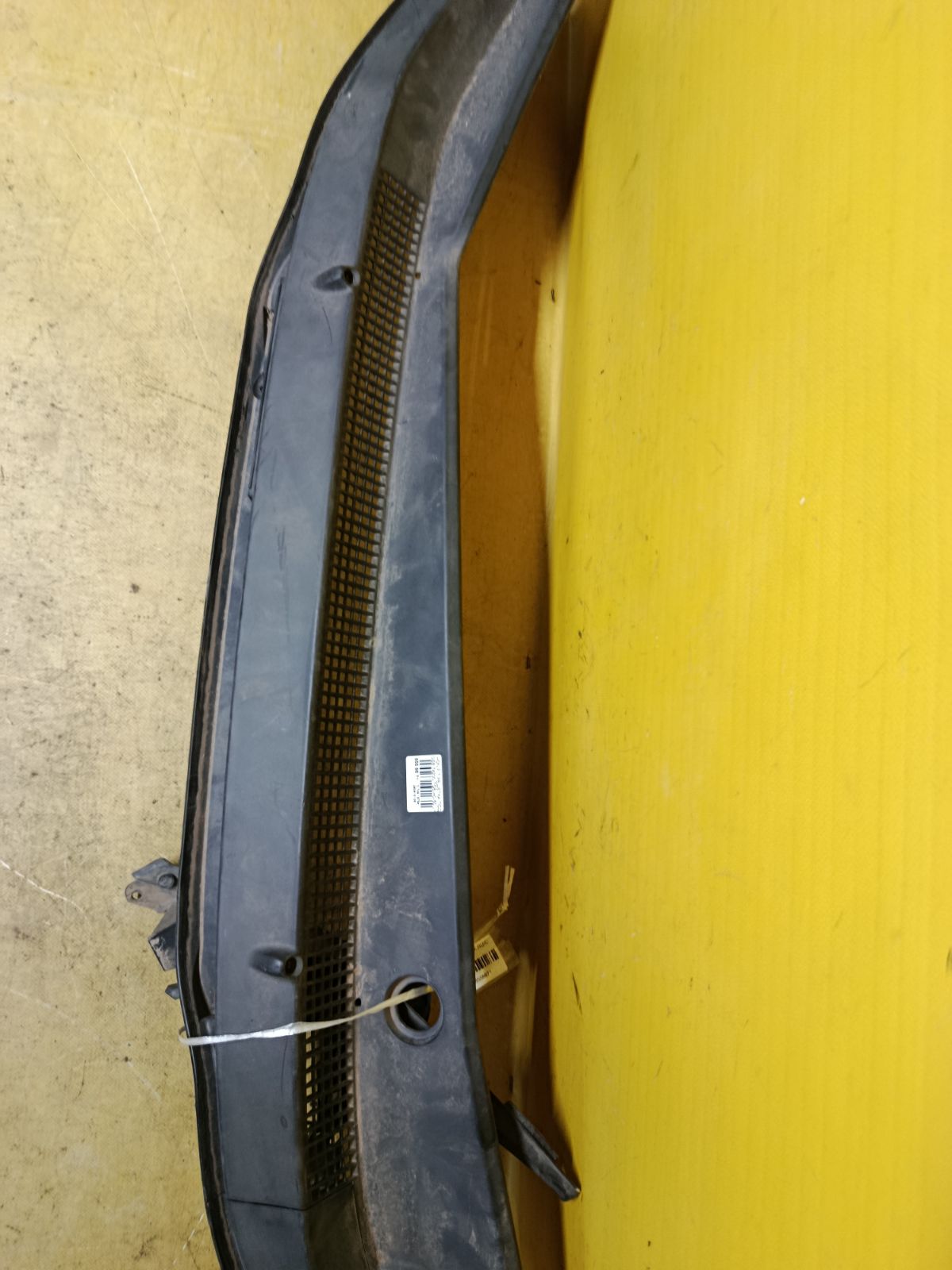 Решетка под лобовое стекло 74200-TG5-H0-50 на Honda Fit GE6 Фото 2