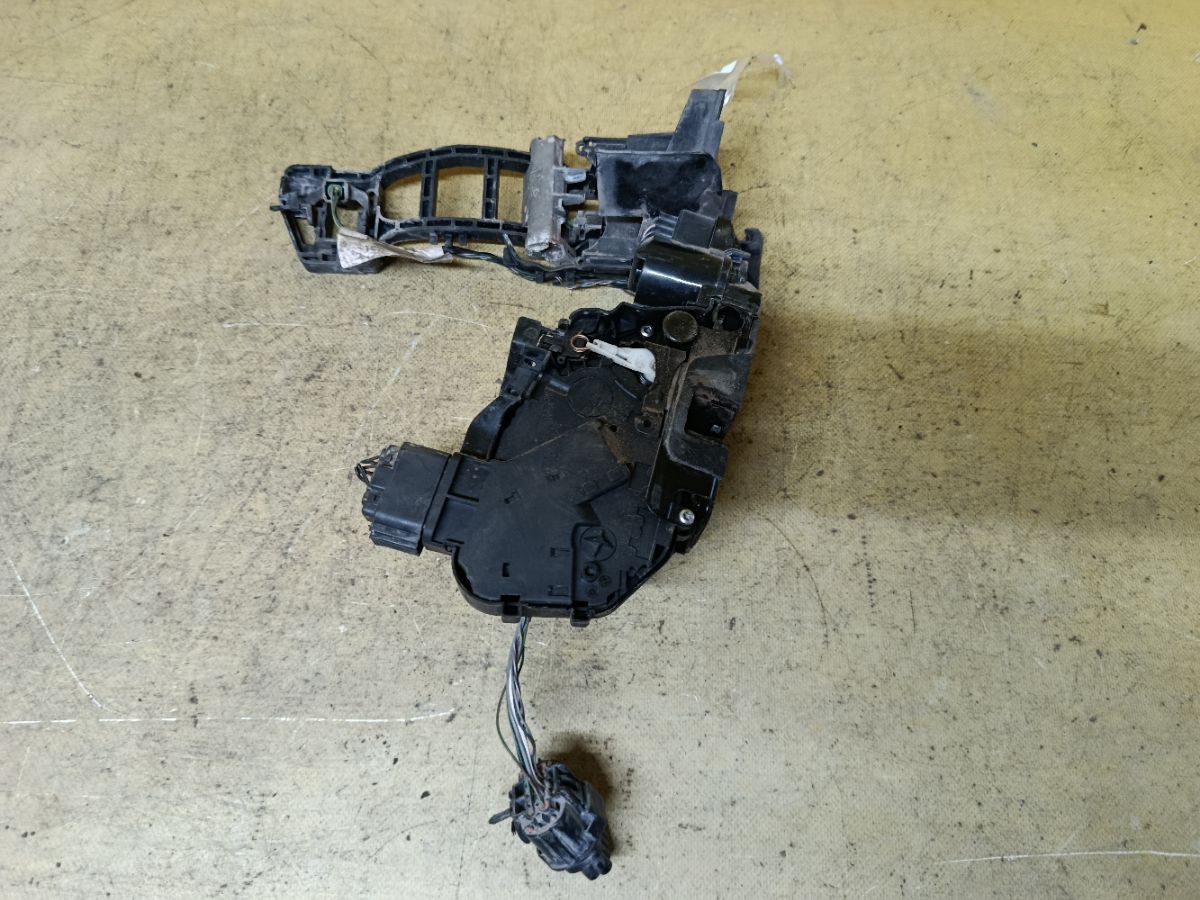 Замок двери 6G9T-14A631 на Ford Mondeo 4 Фото 2