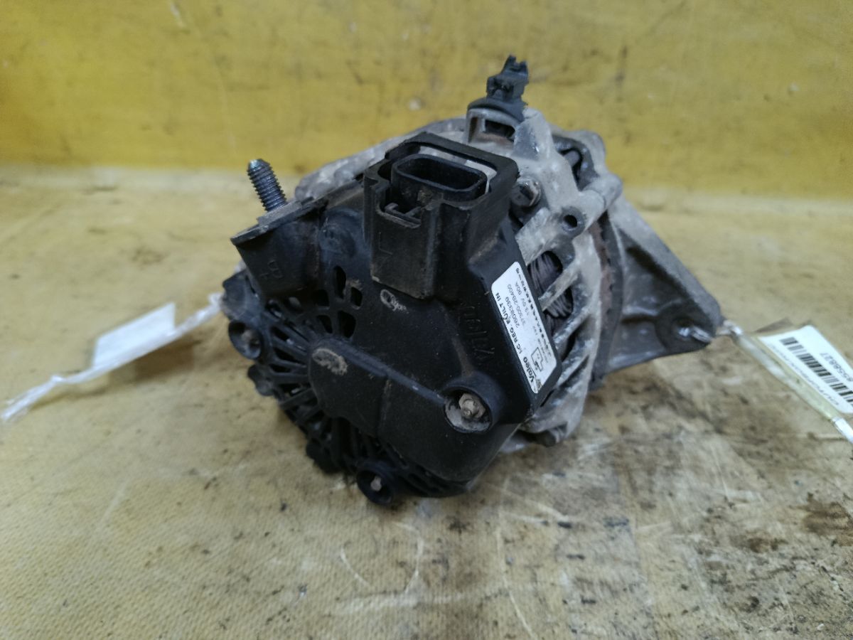 Генератор 37300-2B400 на Hyundai Elantra HD G4FC Фото 2