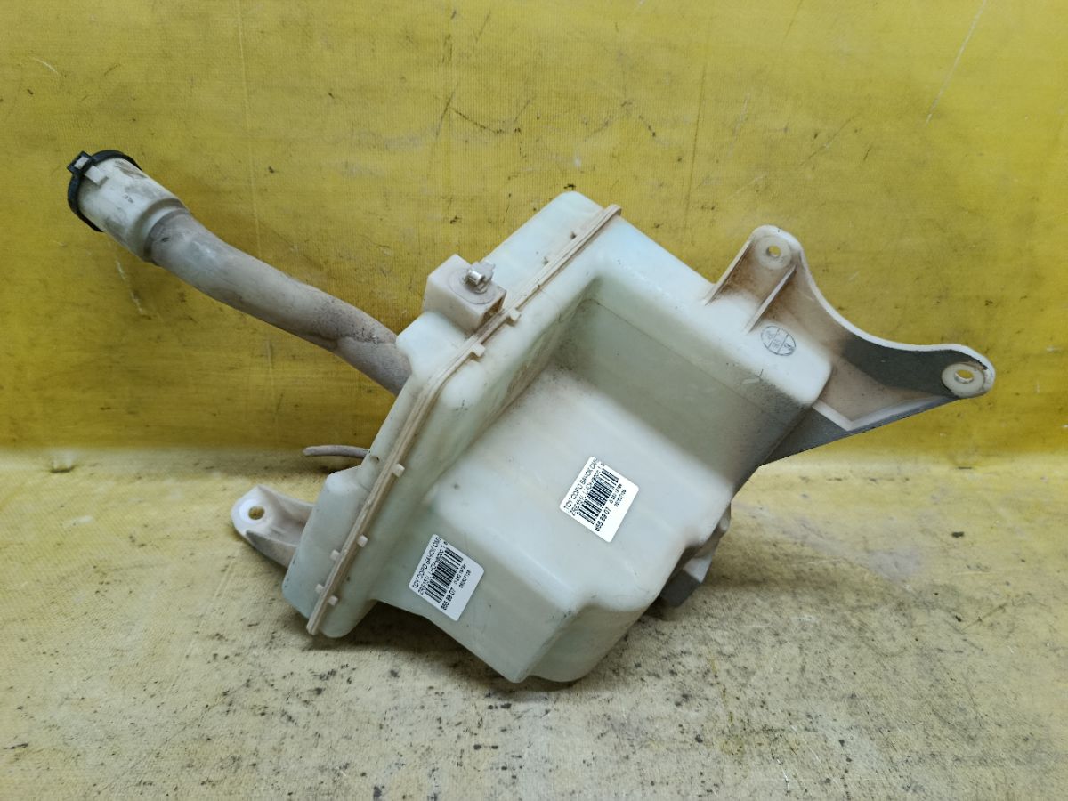 Бачок омывателя на Toyota Corolla ZRE151L Фото 1