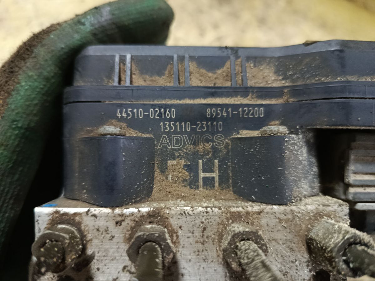 Блок ABS 45510-02160, 89541-12200, 135110-23110 на Toyota Corolla ZRE150L 2ZR-FE Фото 3