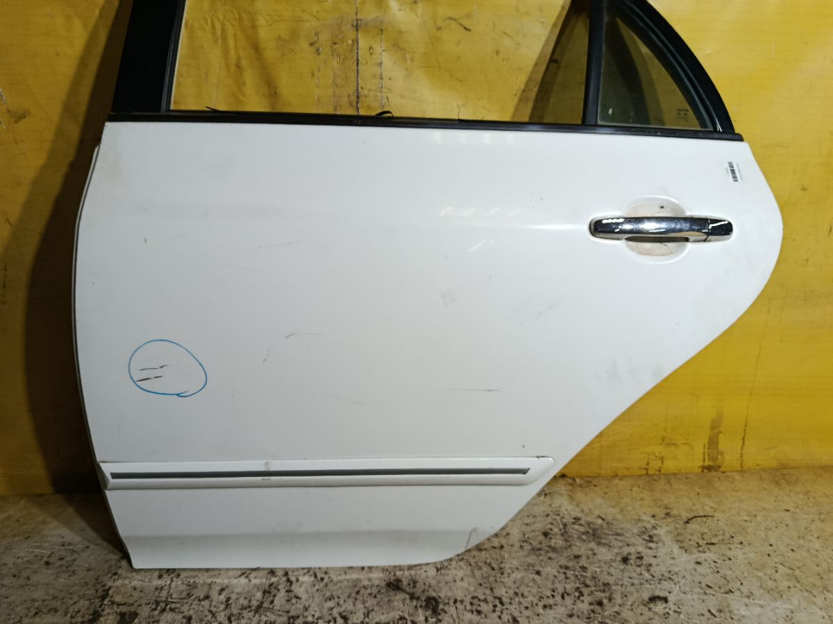 Дверь боковая на Toyota Corolla ZRE151L Фото 2