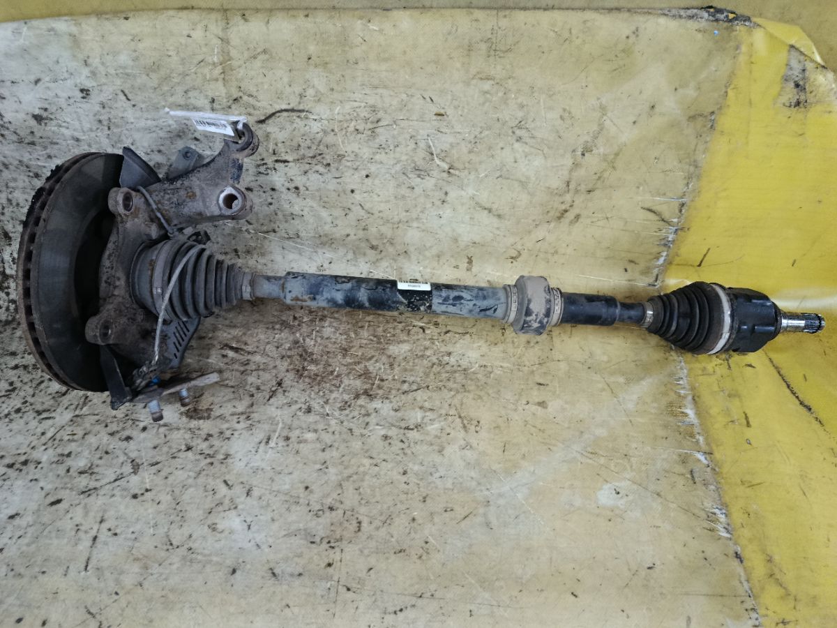 Привод на Toyota Corolla ZRE150L 2ZR-FE Фото 1