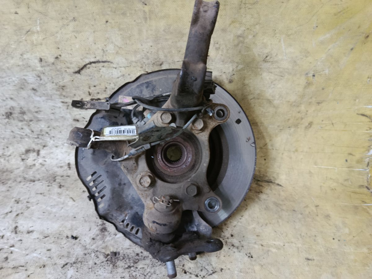 Ступица на Toyota Corolla ZRE150L 2ZR-FE Фото 1