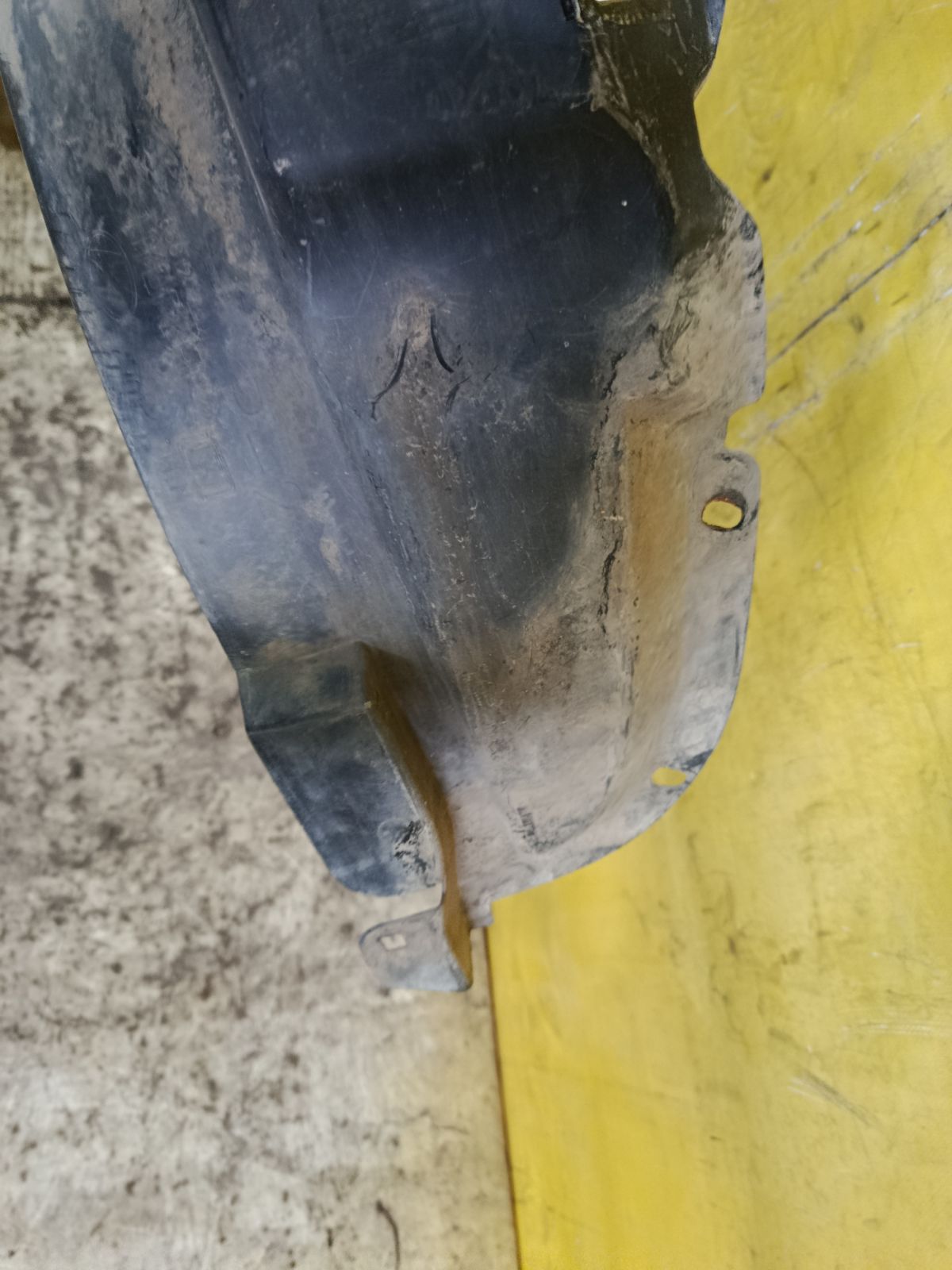 Подкрылок 86812-2E010 на Hyundai Tucson 1 JM G4GC Фото 3