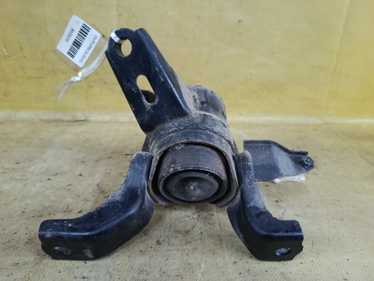 Подушка двигателя на Toyota Corolla ZRE150L 2ZR-FE Фото 1