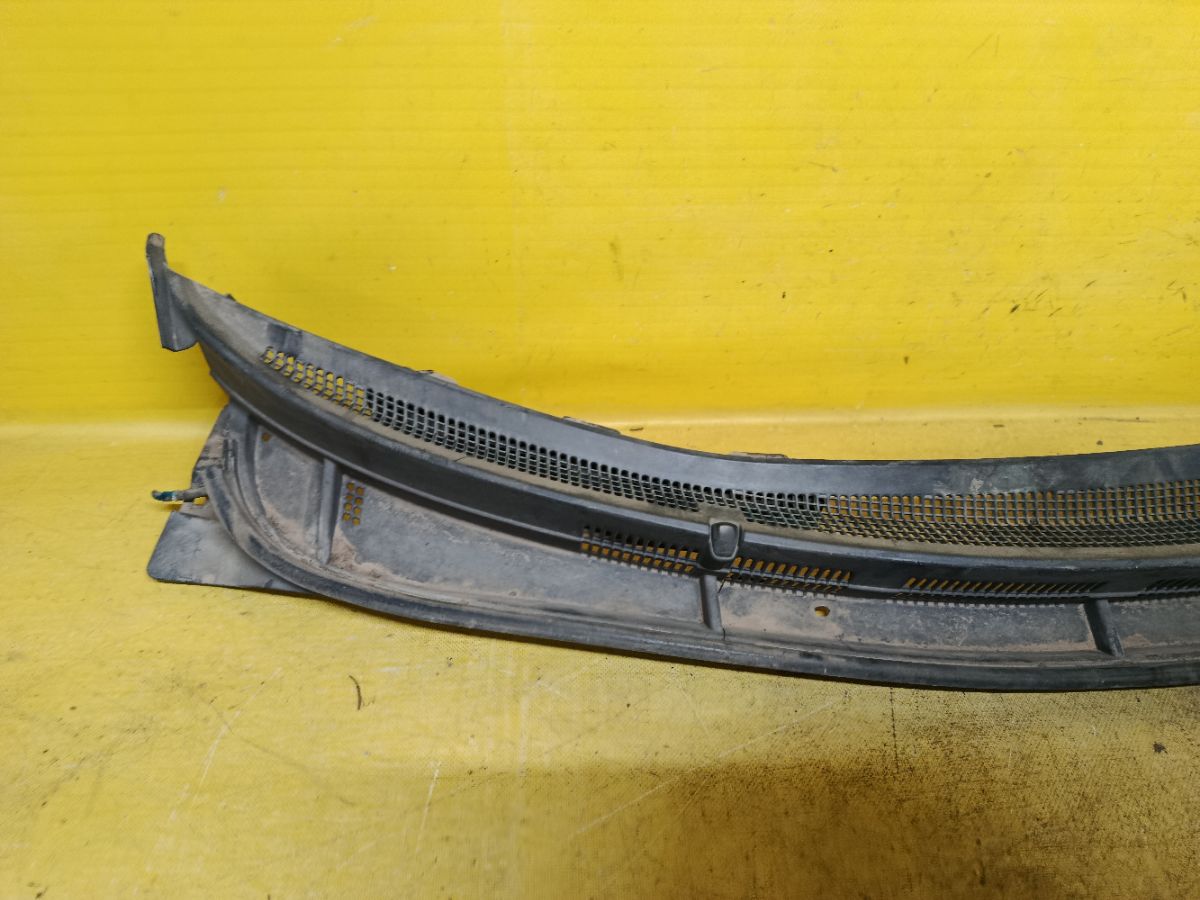 Решетка под лобовое стекло 0U861-51000, 0U861-54000 на Hyundai Solaris RB Фото 3