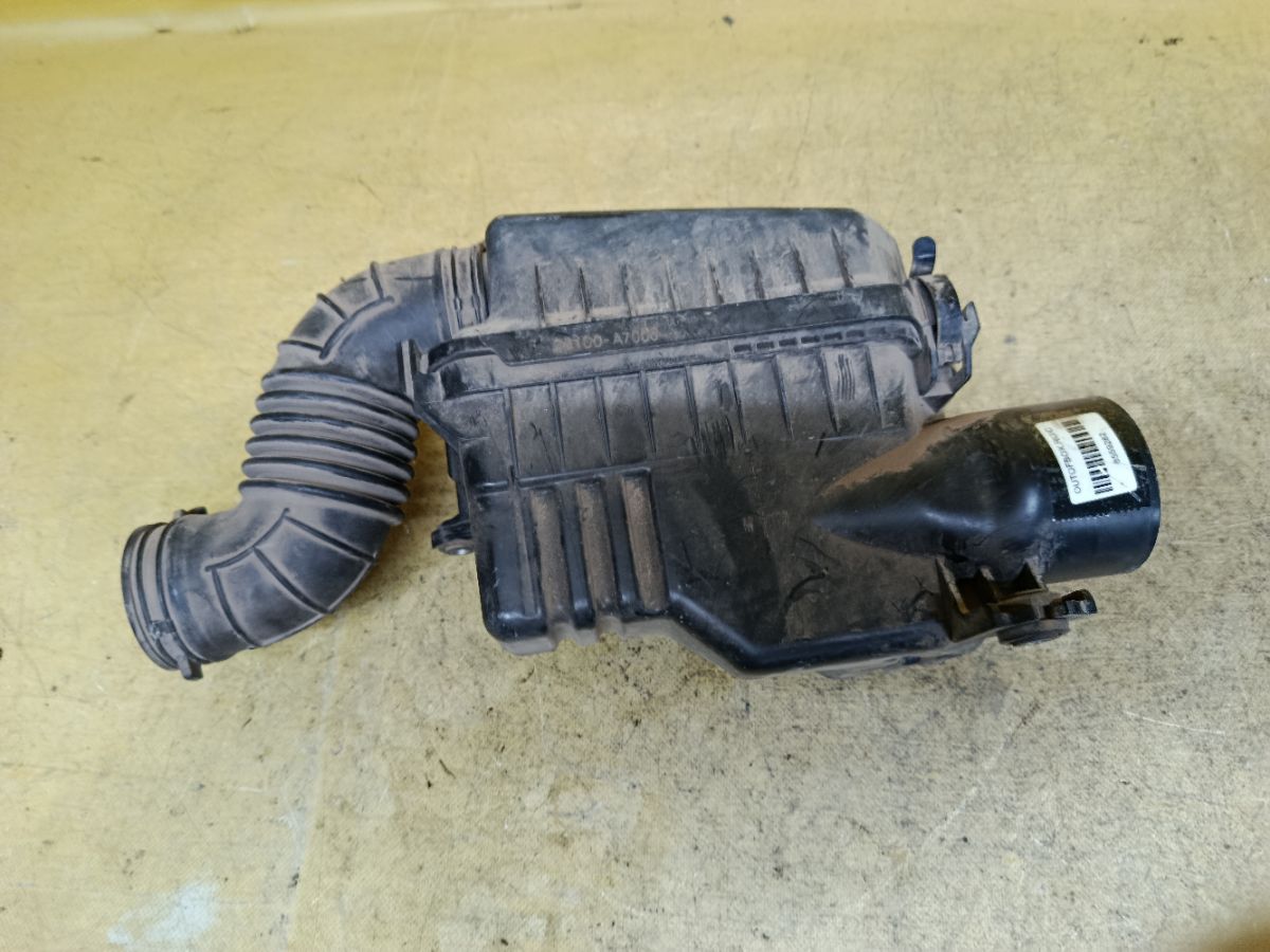 Корпус воздушного фильтра 28140-3X000 на Kia Cerato YD G4FG Фото 3