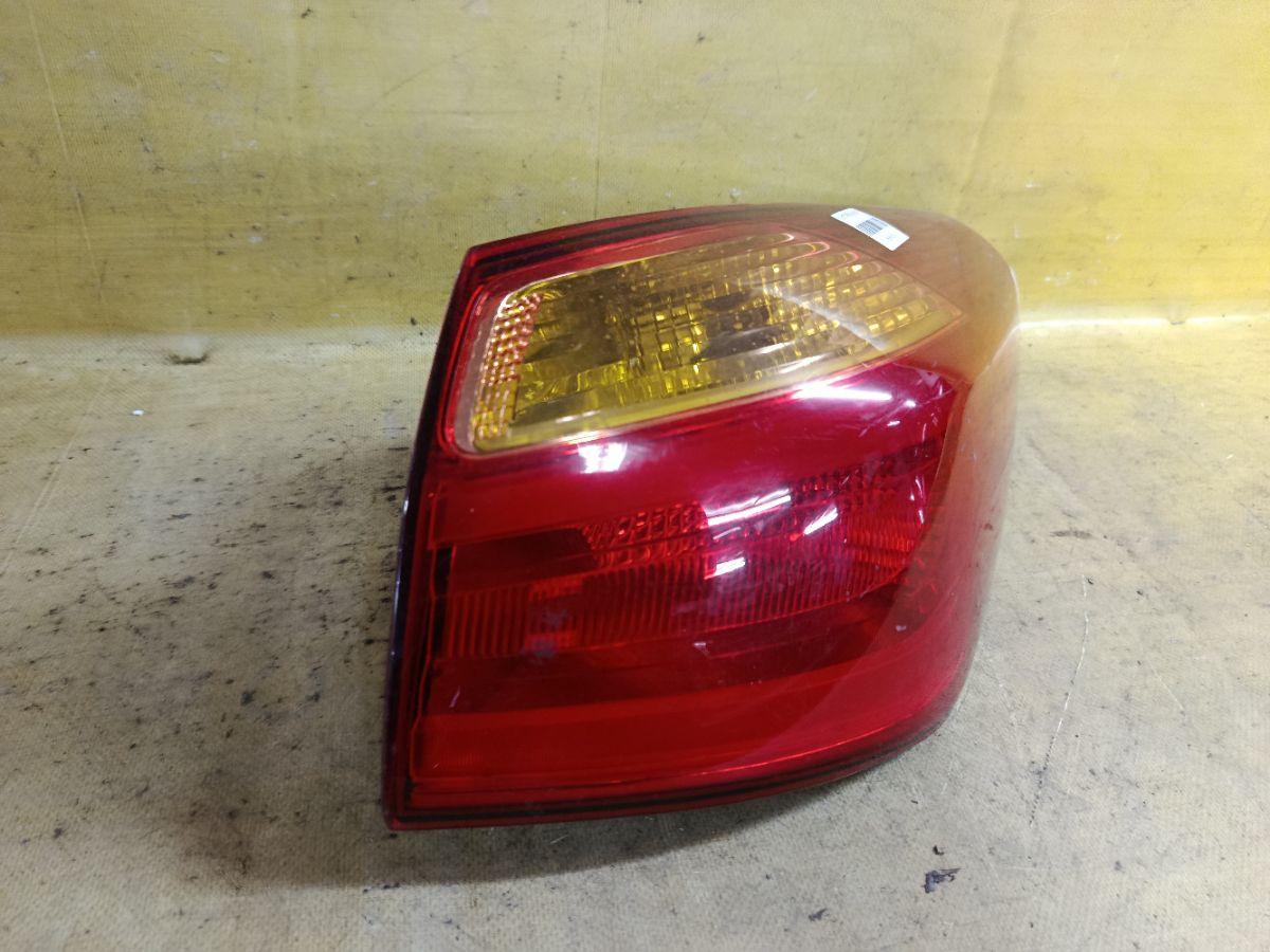 Стоп 92402-B5000, 92402-B5100 на Kia Cerato YD Фото 4