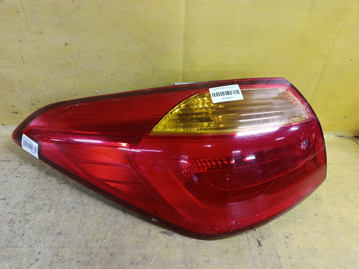 Стоп 92401-B5000, 92401-B5100 на Kia Cerato YD Фото 2