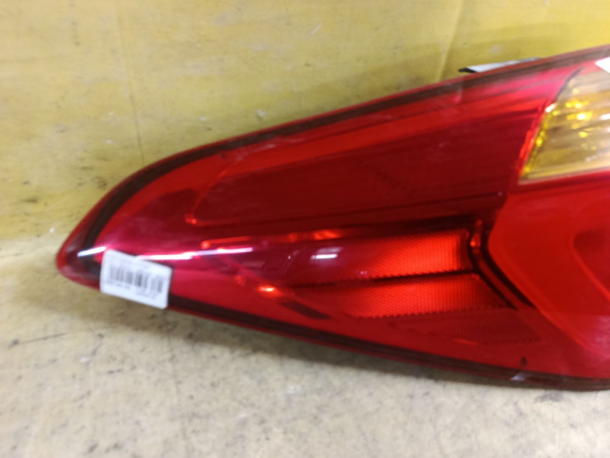Стоп 92401-B5000, 92401-B5100 на Kia Cerato YD Фото 3