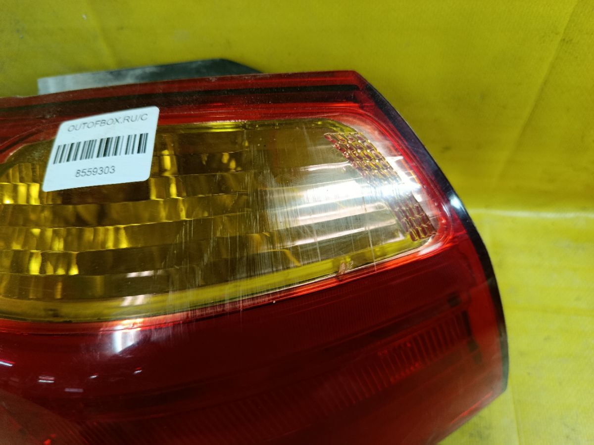 Стоп 92401-B5000, 92401-B5100 на Kia Cerato YD Фото 4