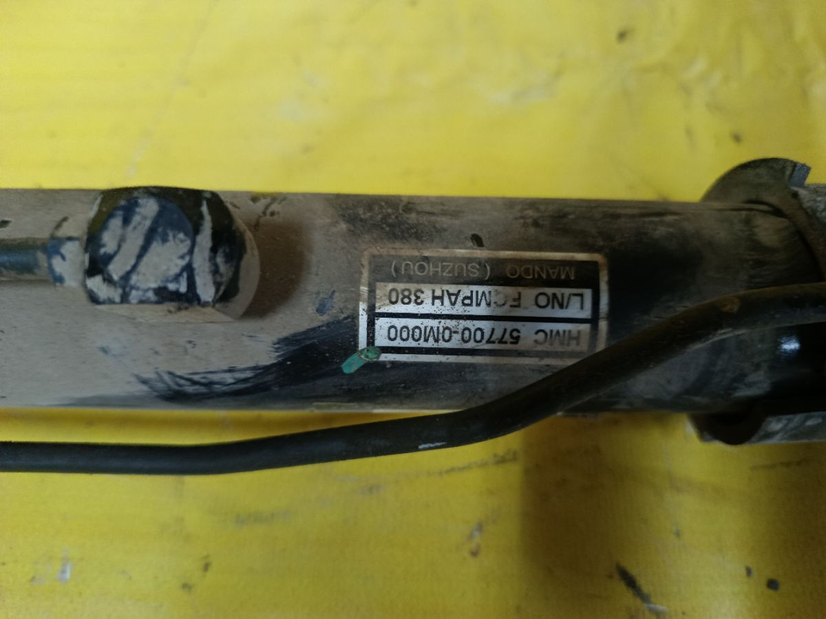 Рулевая рейка 57700-0M000 на Hyundai Accent MC G4EE Фото 6