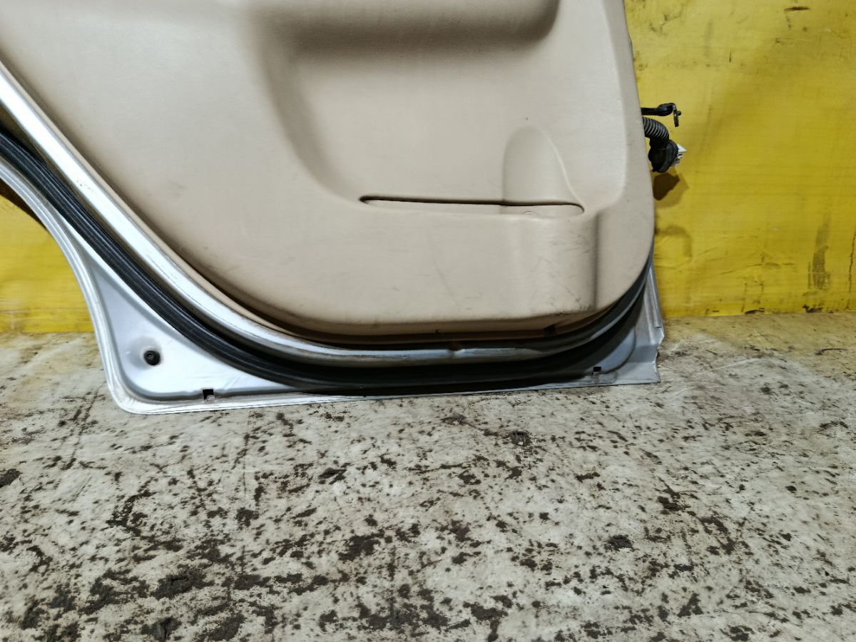 Дверь боковая на Hyundai Accent MC Фото 5
