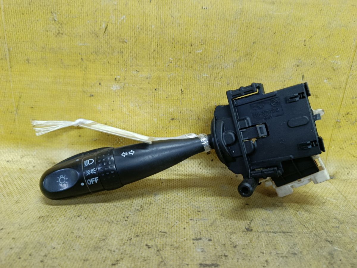 Переключатель поворотов T11-3774110BB на Chery Tiggo T11 Фото 2