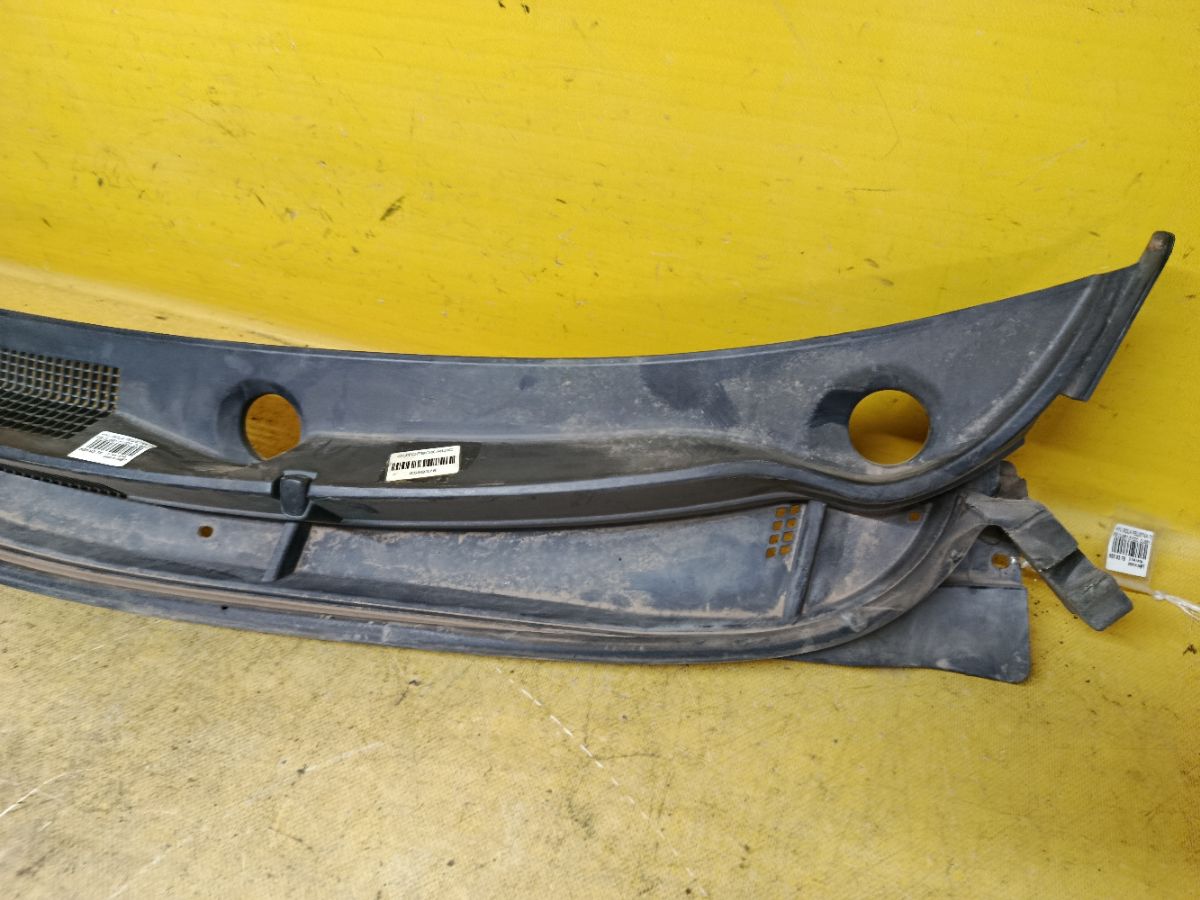 Решетка под лобовое стекло 0U861-51000, 0U861-54000 на Hyundai Solaris RB Фото 3