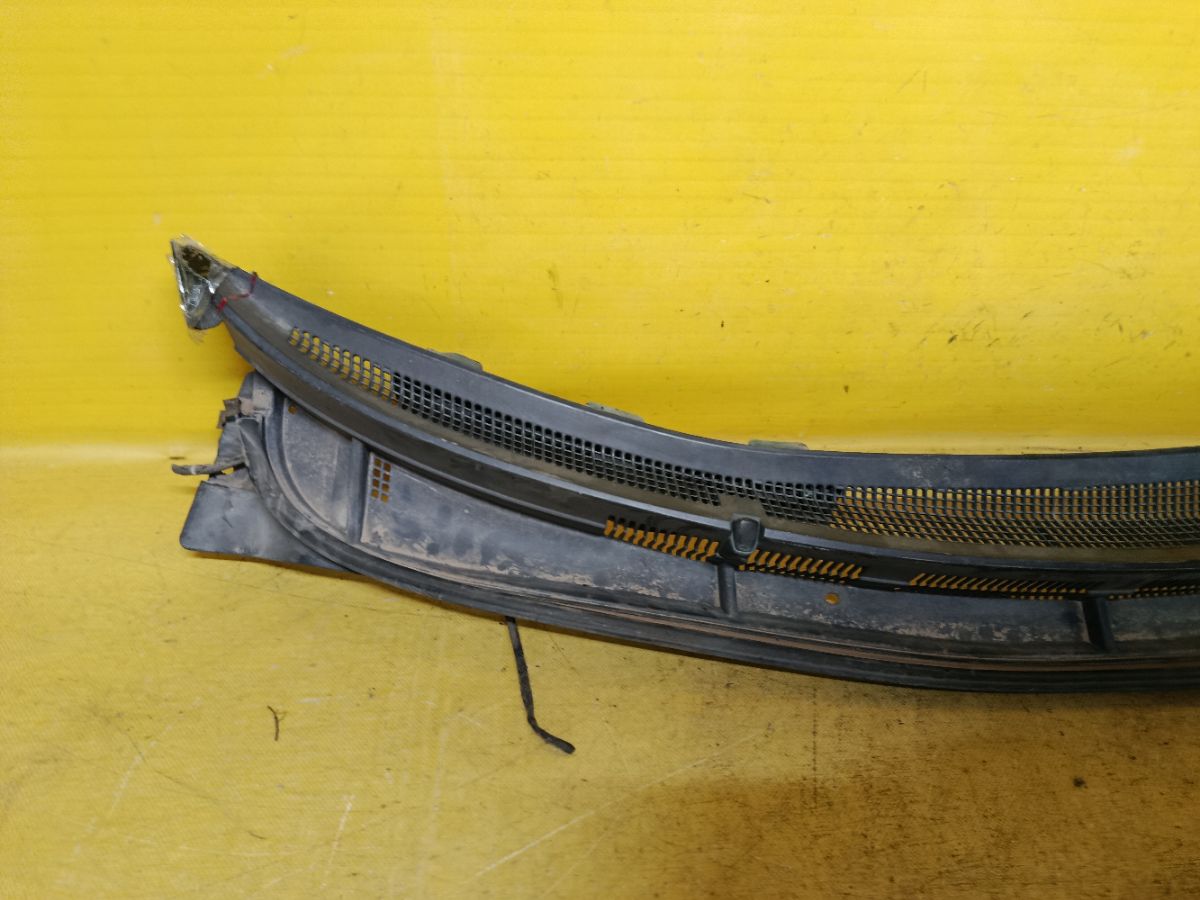 Решетка под лобовое стекло 0U861-51000, 0U861-54000 на Hyundai Solaris RB Фото 4