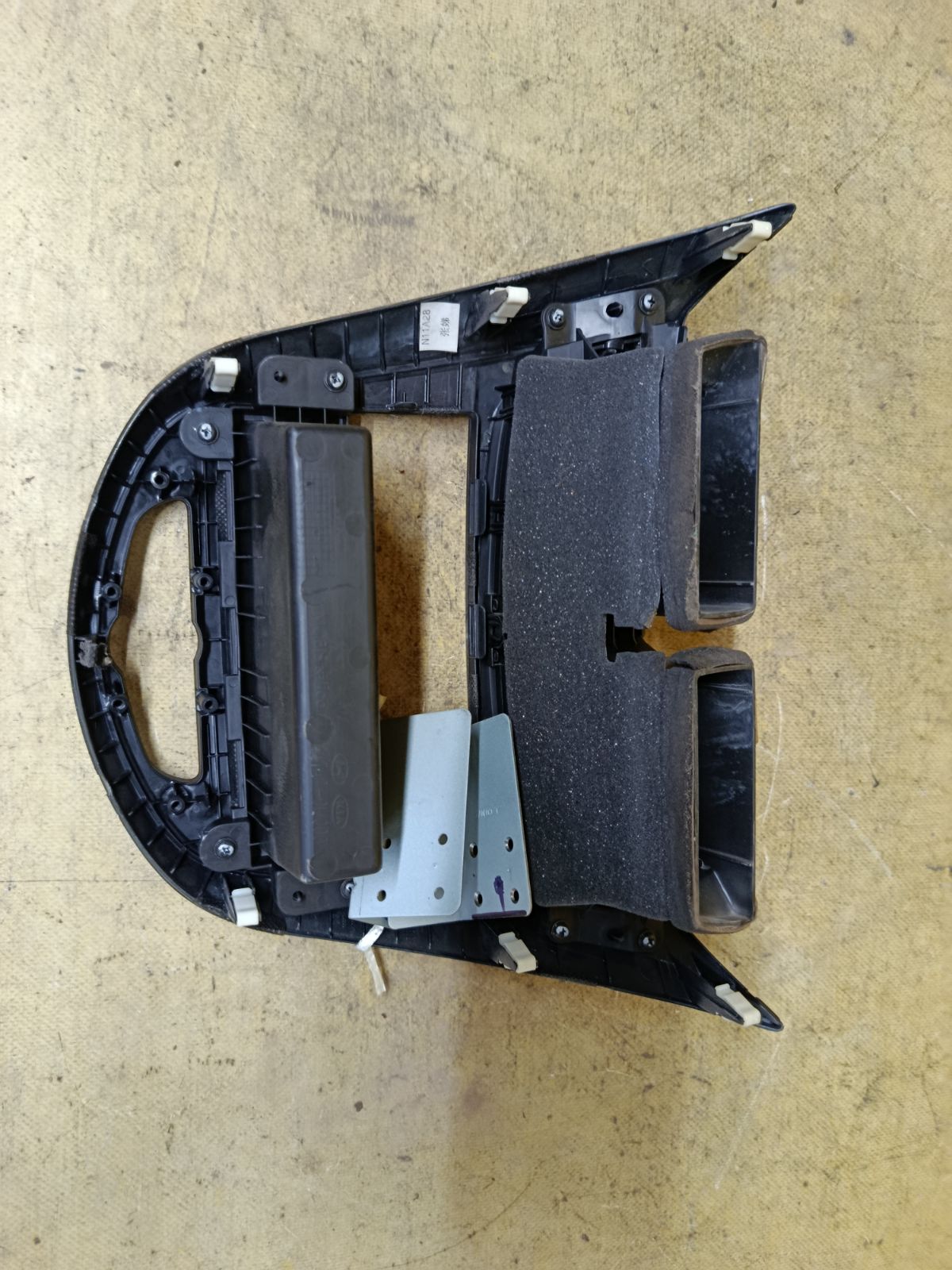 Консоль магнитофона 84741-0U000, 84742-0U000 на Hyundai Solaris RB Фото 5