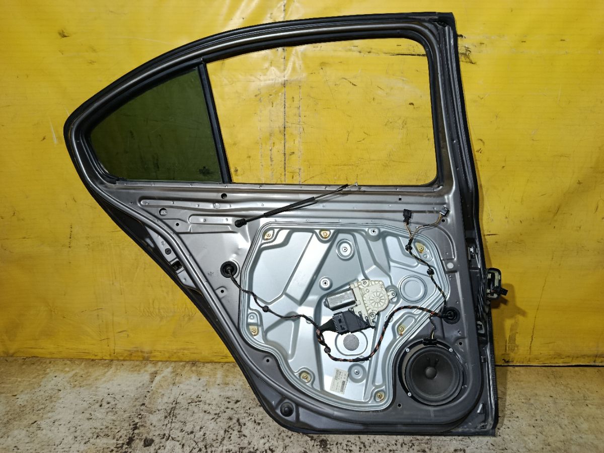 Дверь боковая на Skoda Octavia 1Z Фото 4