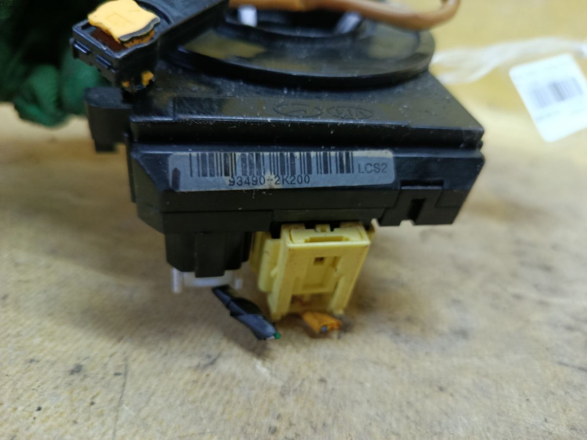 Шлейф-лента air bag 93490-2K200 на Kia Cerato TD Фото 2