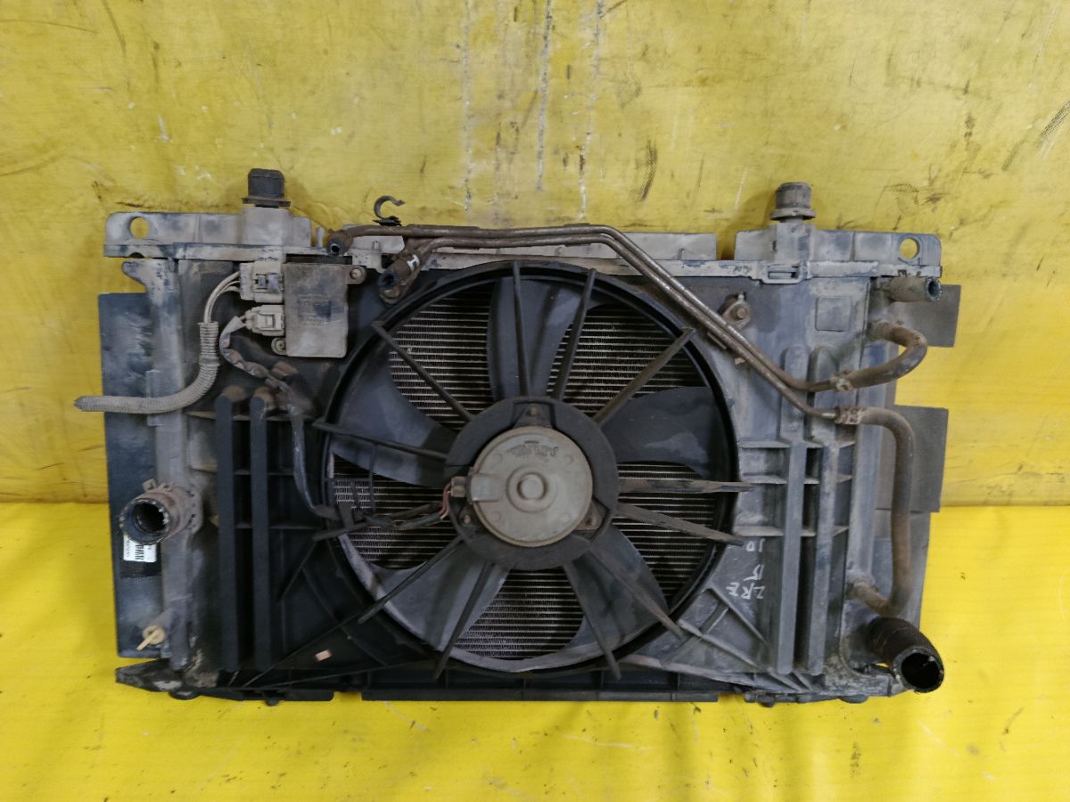 Радиатор ДВС на Toyota Corolla ZRE151L 1ZR-FE Фото 3