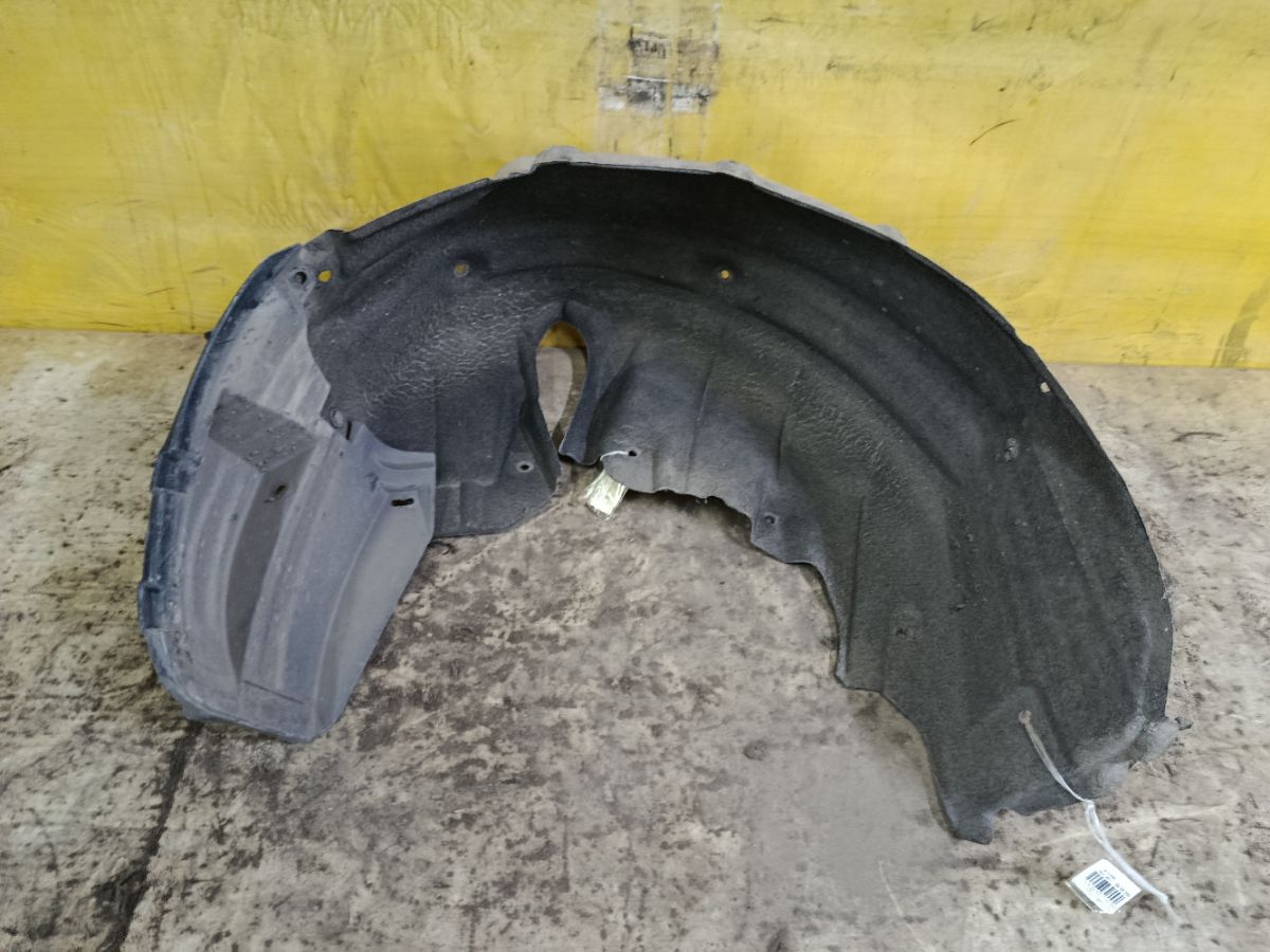 Подкрылок на Toyota Corolla ZRE151L 1ZR-FE Фото 2