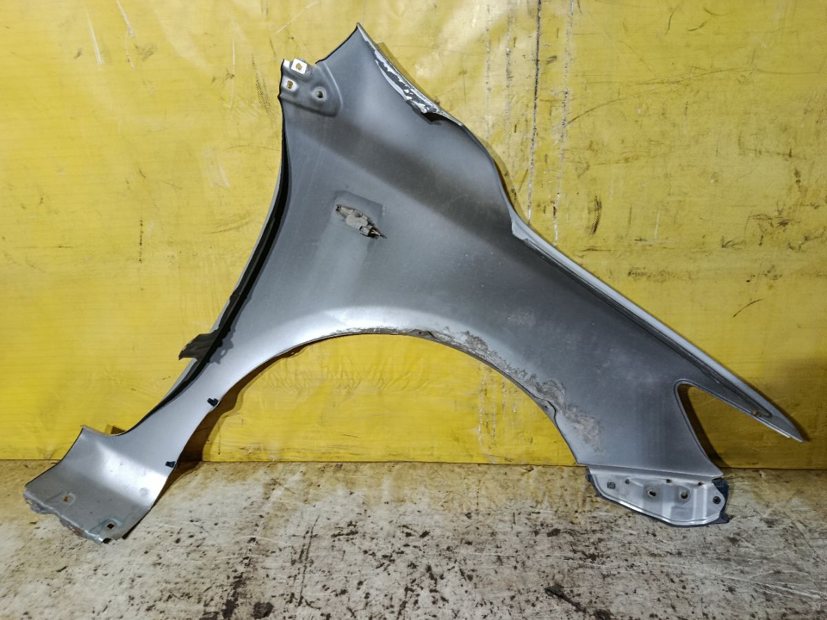 Крыло переднее на Toyota Corolla ZRE151L Фото 8
