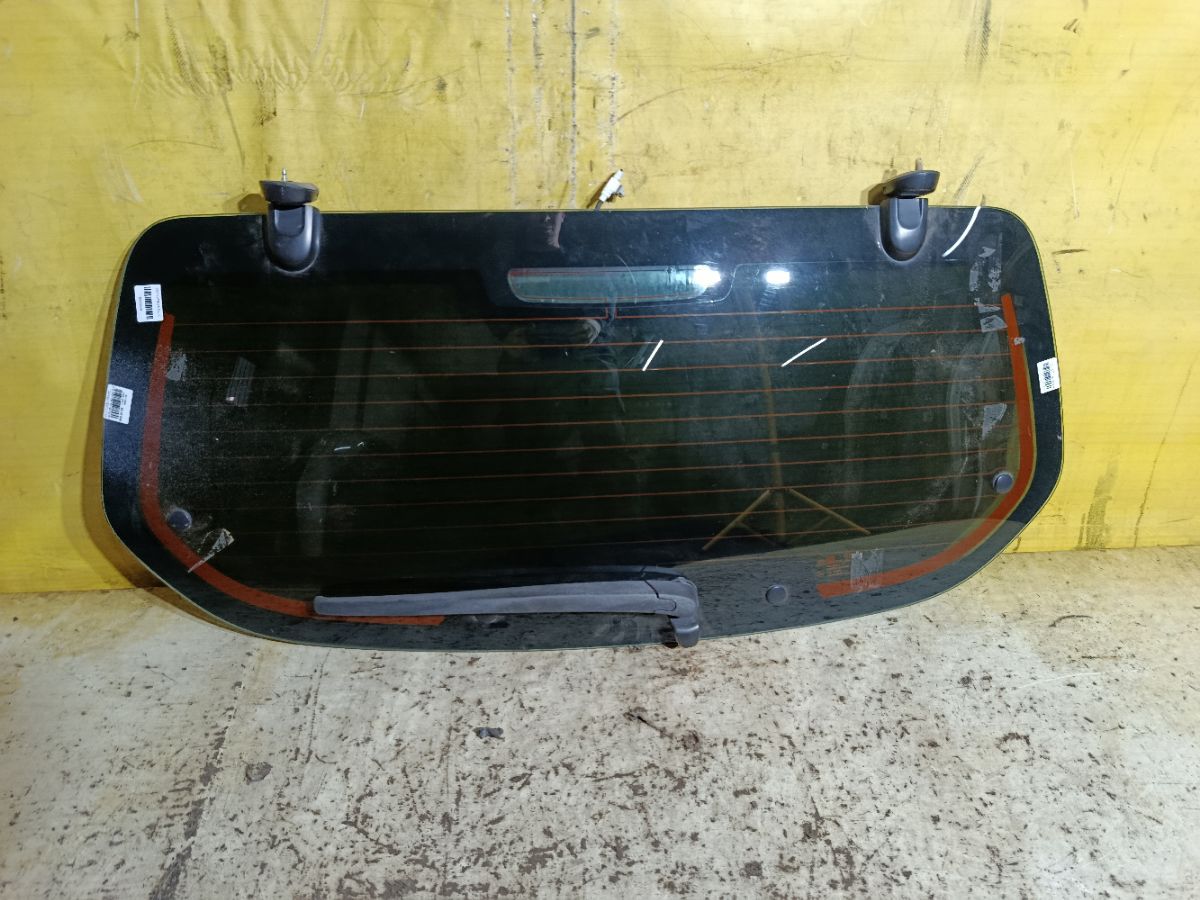 Стекло на Hyundai Tucson 1 JM Фото 2