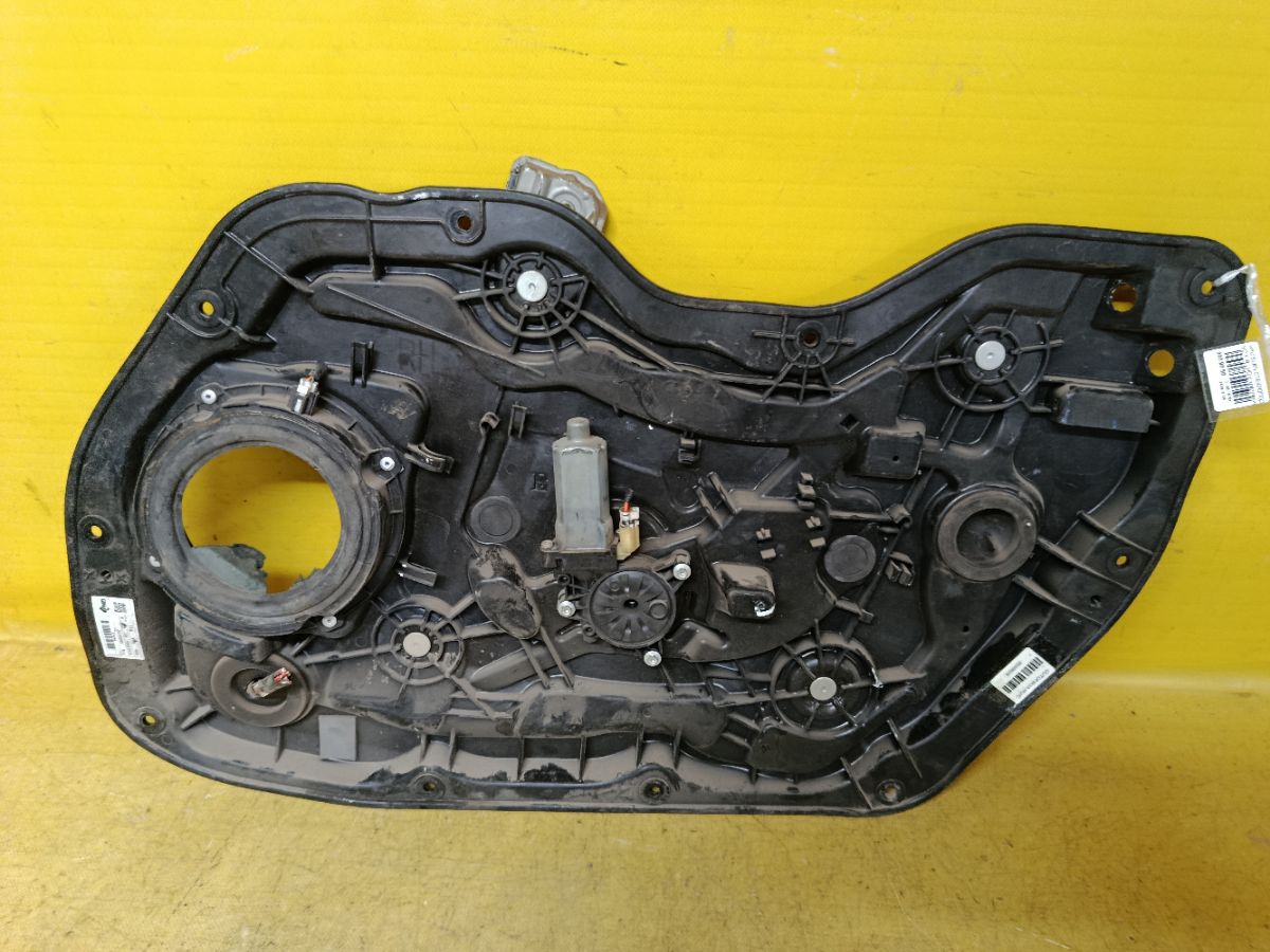 Стеклоподъемный механизм на Hyundai Elantra MD Фото 2