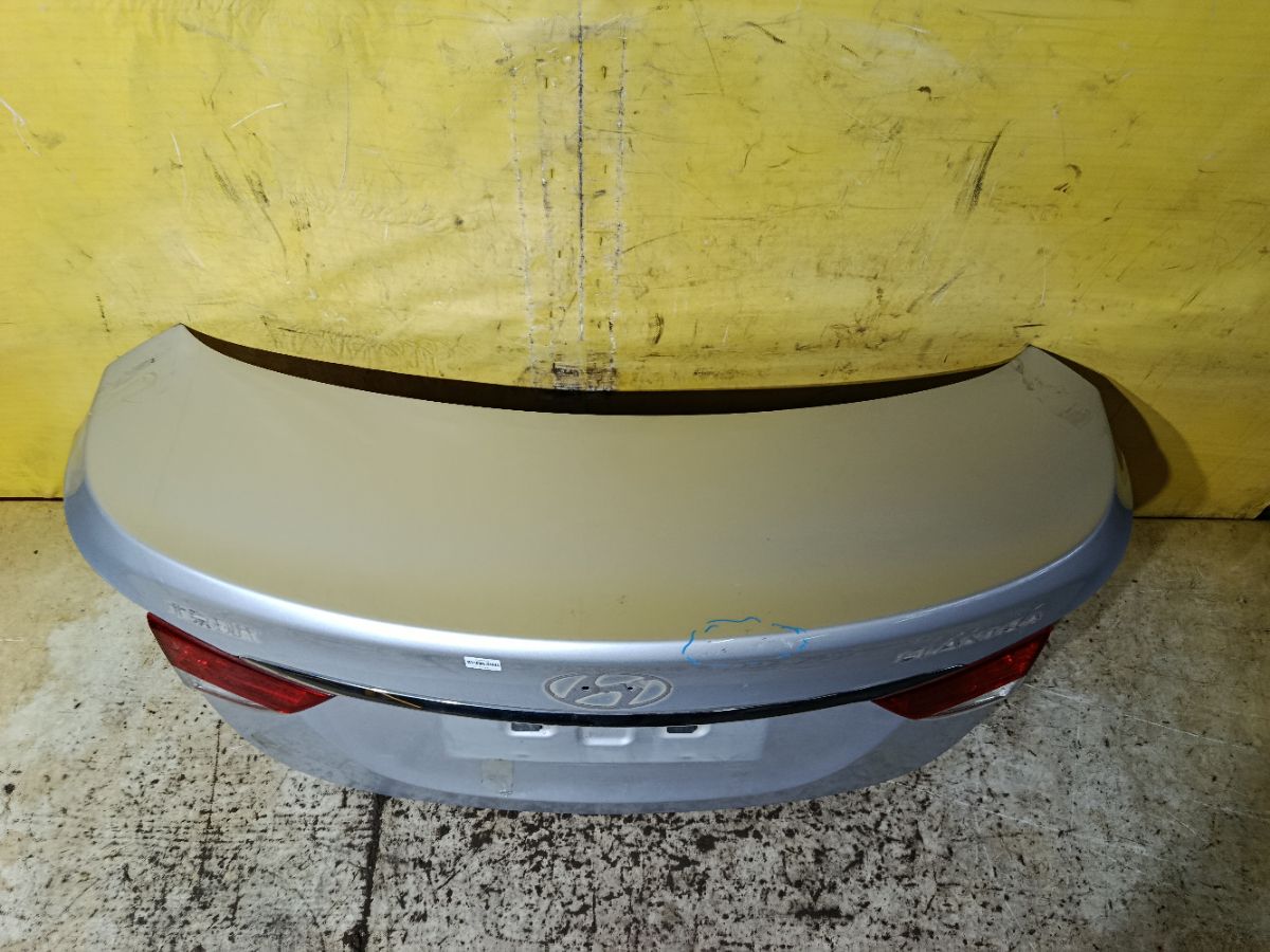 Крышка багажника на Hyundai Elantra MD Фото 6